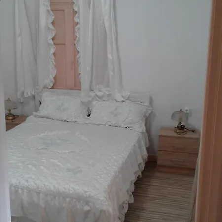 Ferienhaus Angela, Traditional In The Village Agios Ioannis Peristerion