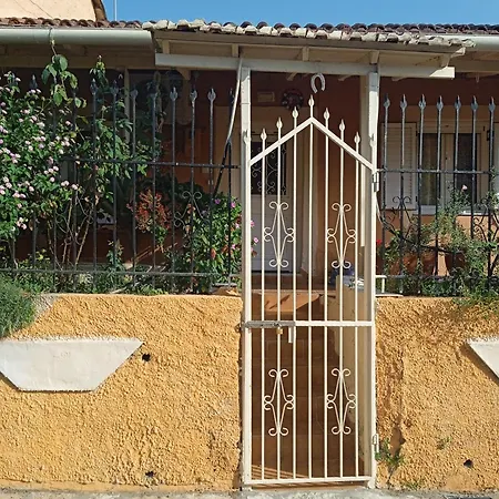 Tatil Evi Angela, Traditional In The Village *