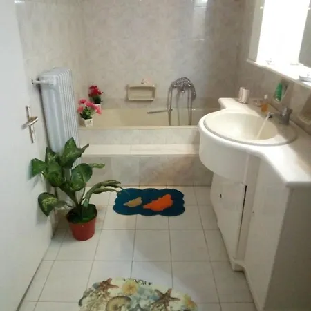 Angela, Traditional In The Village בית נופש אגיוס יואניס פריסטרון